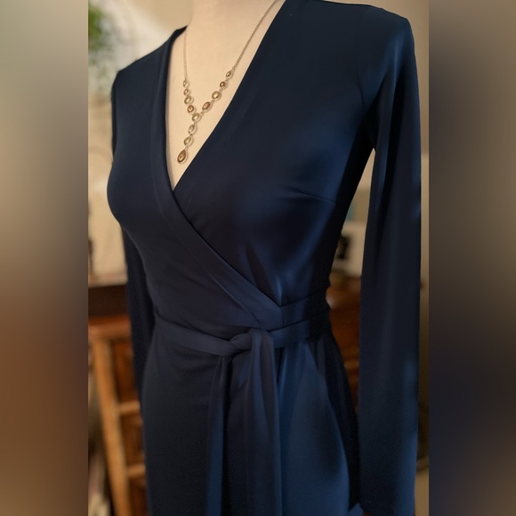 Ann Taylor wrap dress - Picture 7 of 9